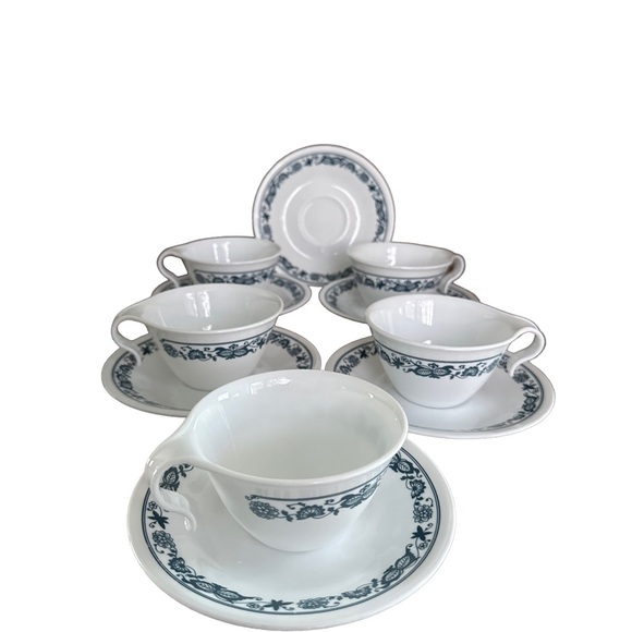Corelle Other - Corelli by Corning Elegant Blue and White Tea Cup Set